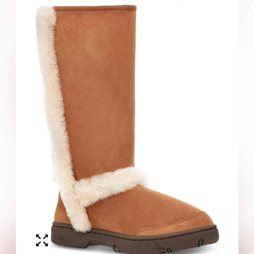 UGG®
Sunburst Tall Sheepskin Boots Women Size 8 NEW Discontinued Edition ‼️